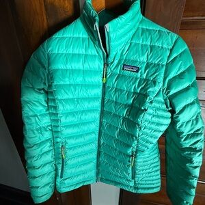 Patagonia Woman’s Teal Puffer Jacket Large